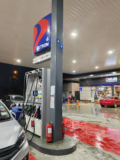 Stesen Minyak Terbaik: petrol berhampiran saya di Seremban untuk Perjalanan Anda