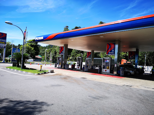 Stesen Minyak Terbaik petrol berhampiran saya di Simpang Empat