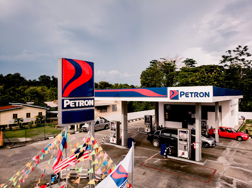 Stesen Minyak Terbaik untuk Petrol Berhampiran Saya di Keningau