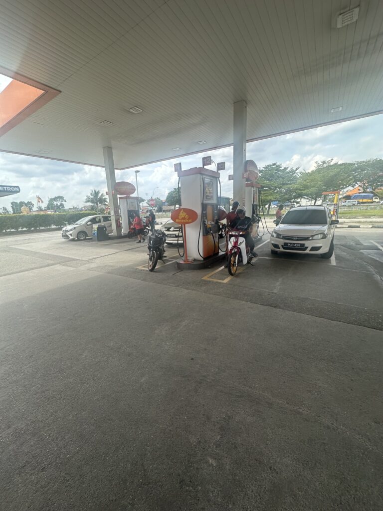 BHPetrol Jalan Kebun