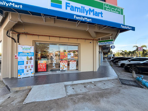 FamilyMart Tumpat