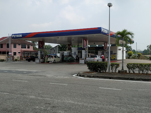Petron Jalan Kelab Cinta Sayang