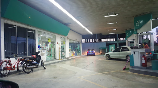 PETRONAS KM 5 Jalan Sultan Yahya Petra
